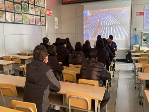 云南先科职业培训学校组织集中收看党的二十大开幕会盛况